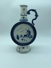 Chinese Delft Gourd Pourer Mill White & Blue