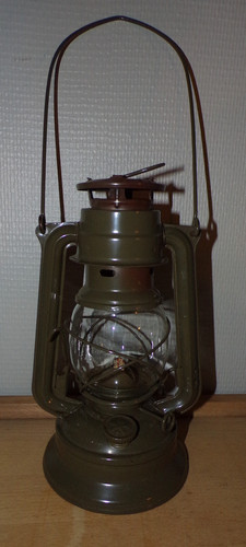 Ancienne lampe tempête meva - lampe,