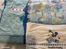 2 contours de lit bébé et
