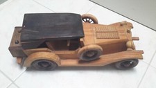 Modèle réduit voiture bois