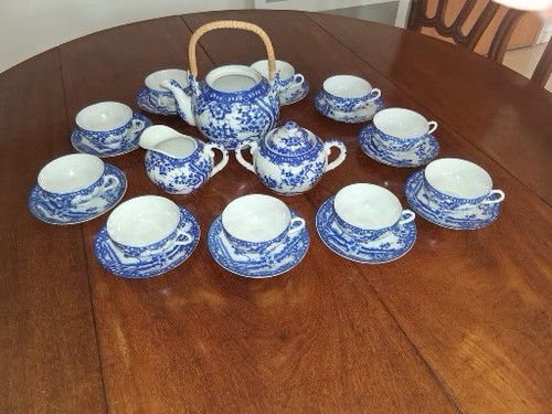 Service tasses sous - tasses,,