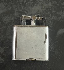 Ancien briquet a essence " Le