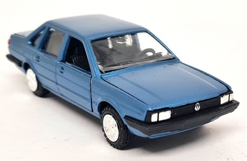 Conrad volkswagen santana - 1/43,