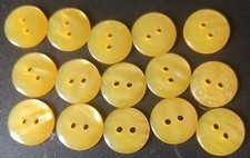 Lot de 15 Boutons NEUFS jaunes