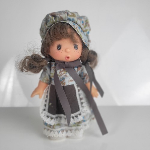 Petite poupée vintage style - poupée,