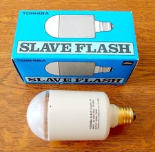 Lampe flash de studio asservi Toshiba Slave Flash à vis E27 (testé)