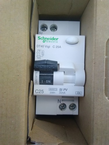 Disjoncteur différentiel dt40 - disjoncteur,