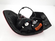 Feu arriere principal droit