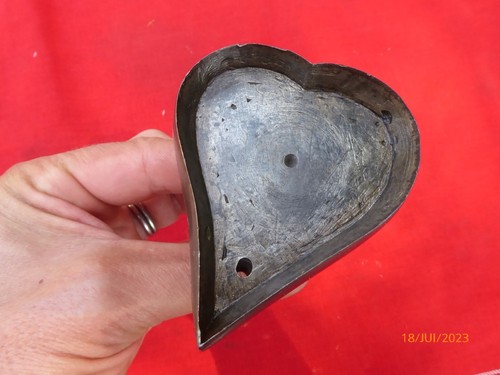 Emporte piece outil ancien - emporte,