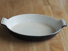 Ancien Plat oval Fonte