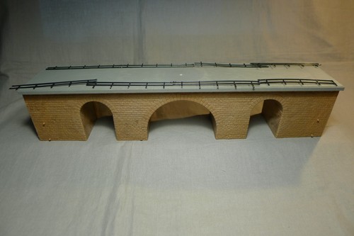 Kibri pont pierre - pont, avec