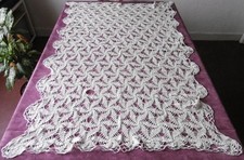 Nappe en crochet d'art hyper