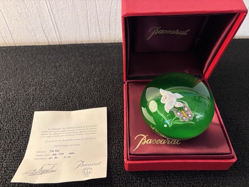 Boule presse papier - , papillon