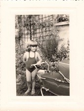 ANCIENNE PHOTOGRAPHIE FILLETTE