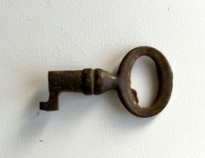 petite cle ancienne de meuble