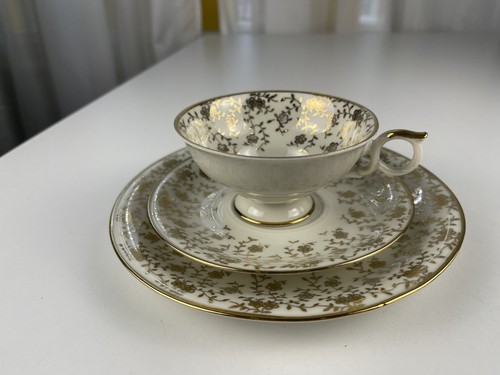 Vaisselle collection en - de,