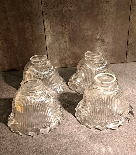 Ensemble tulipes en verre - de,