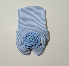 Newborn infant blue/ white
