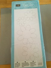 Stampin' Up! Retired Big Shot BIGZ FLOWER FOLDS, Brand New