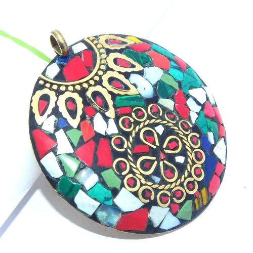 Grands pendentifs tibétains
