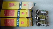 ec88 .   the lot of 3 PHILIPS tubes