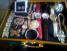 Lot of  Watches And Misc Jewlery 14 Pieces 