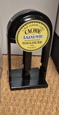 Cachou Lajaunie Display New Empty