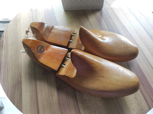 Paire embauchoirs debard - d'embauchoirs,