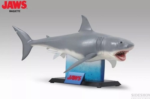 Sideshow jaws rare statue - sideshow,