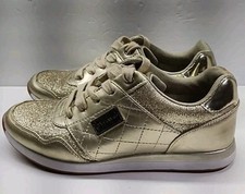 Guess  Us. Número 8.5