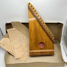 Petite Cithare, instrument de