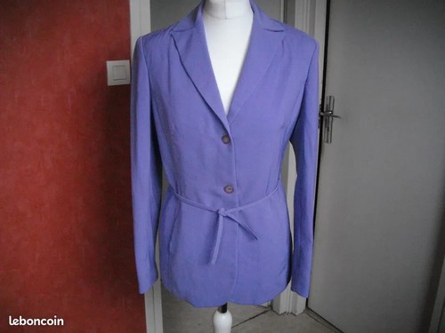 Joli tailleur neuf veste+jupe