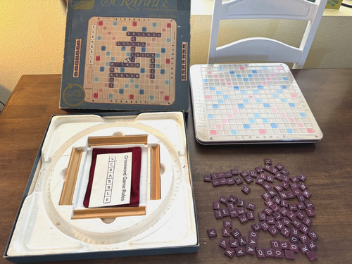 1977 scrabble deluxe edition - 1977,