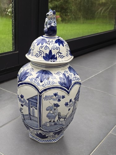 Vase pot couvert - , delft