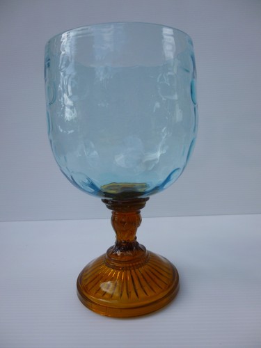Grand verre bleu pastilles - verre, a
