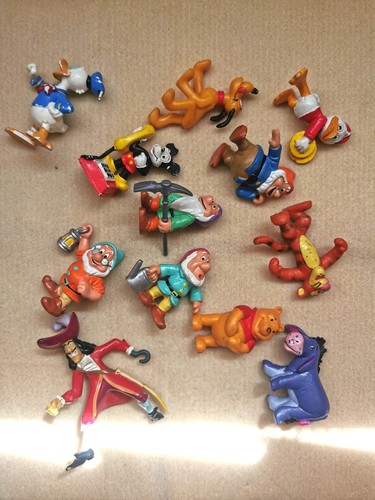 Lot figurines disney - lot,