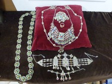 superbe parure de mariage complète Amazig,ethnique berbere,7 pièces,marquage 8L