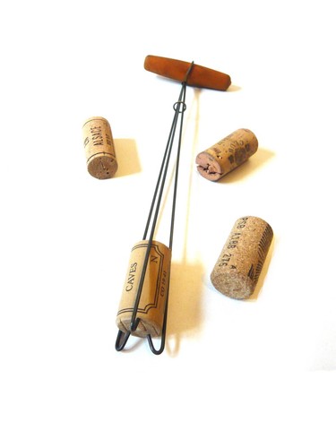 Extracteur attrape bouchon