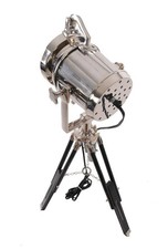 Projecteur plancher moderne