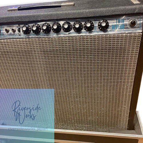 Corps amplificateur de - d'amplificateur,