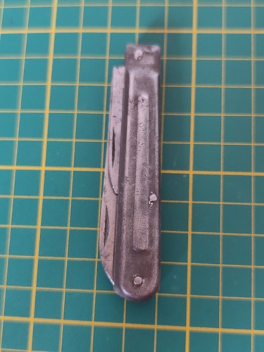 Couteau pliant manche - , métal