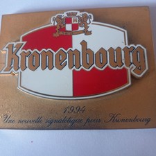 Blason métal doré bière