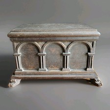 Pretty wooden chest Roman style master's work or cabinetmaker. 1st Half XXEME