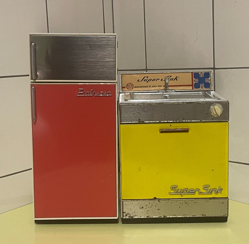 Jouet ancien frigo et evier - frigo,