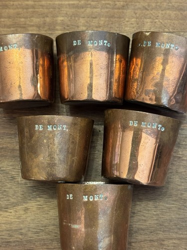 Suite petits moules à - petits,