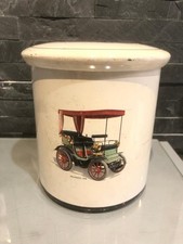 Boite en métal ancienne