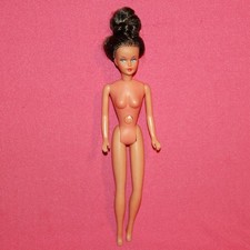 Ancienne poupée Tressy Bella