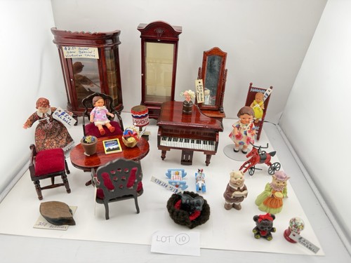 Vintage dollhouse - vintage,