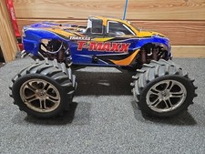 Traxxas T MAXX 2.5 Roller No controller No Receiver 2 Tires Need Little Glue...