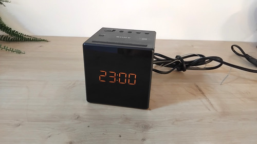 Radio réveil sony - sony, modèle